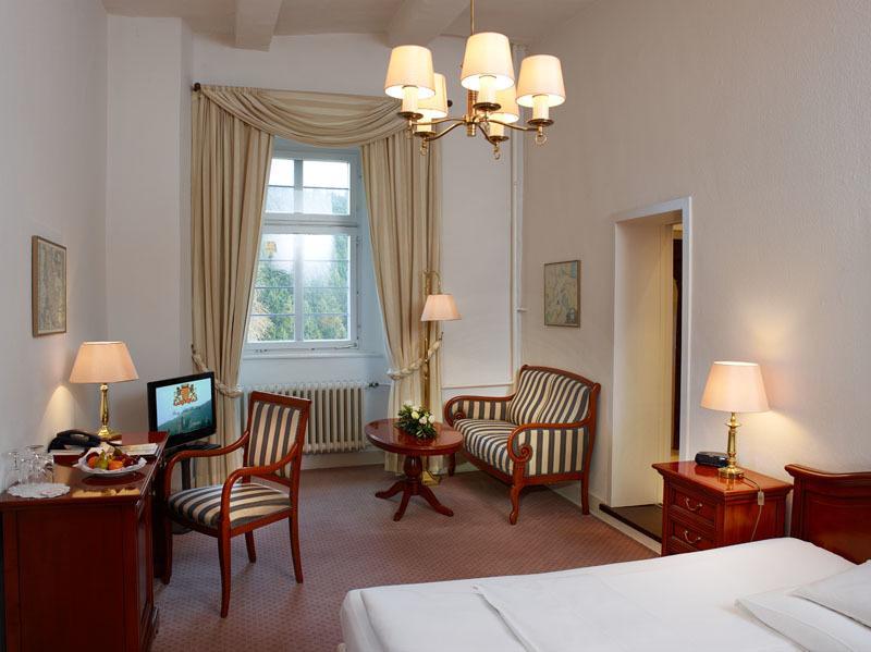 Hotel Und Restaurant Burg Schnellenberg Attendorn Dış mekan fotoğraf