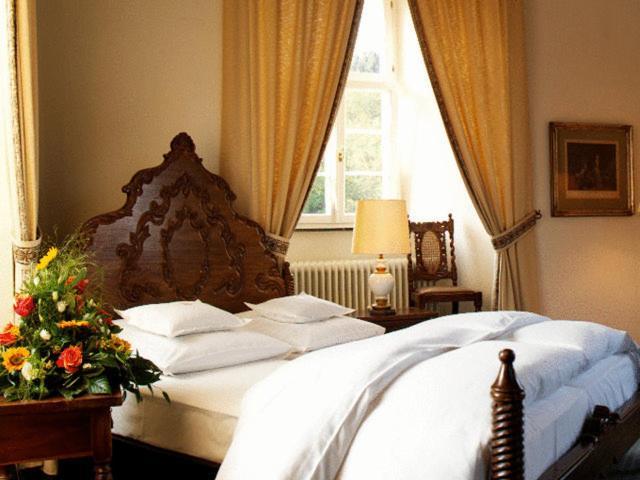 Hotel Und Restaurant Burg Schnellenberg Attendorn Dış mekan fotoğraf