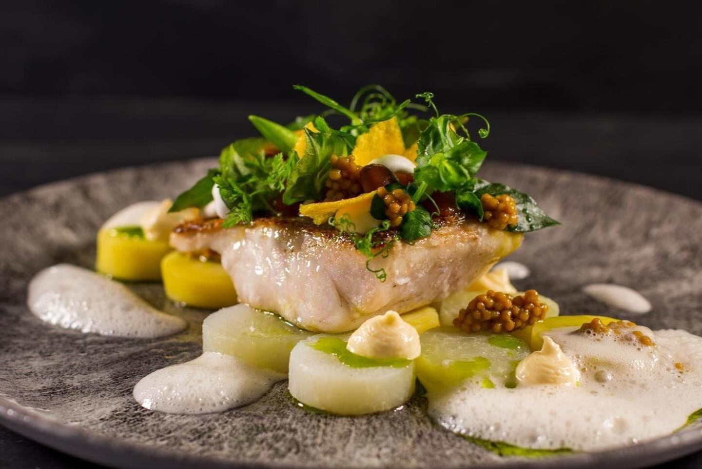 Hotel Und Restaurant Burg Schnellenberg Attendorn Dış mekan fotoğraf
