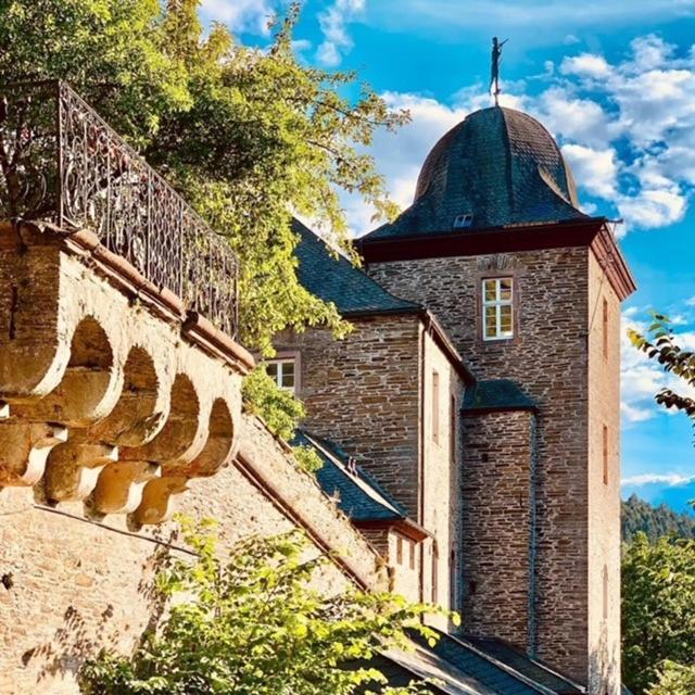 Hotel Und Restaurant Burg Schnellenberg Attendorn Dış mekan fotoğraf