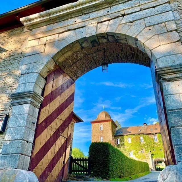 Hotel Und Restaurant Burg Schnellenberg Attendorn Dış mekan fotoğraf